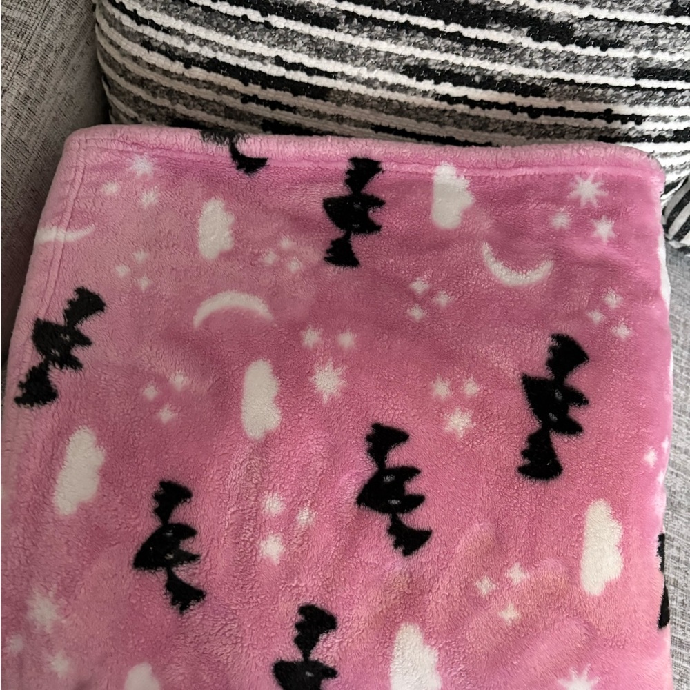 Pink Fleece Blanket with Black Bat Pattern